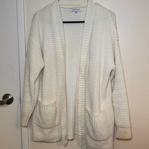 White knitted cardigan